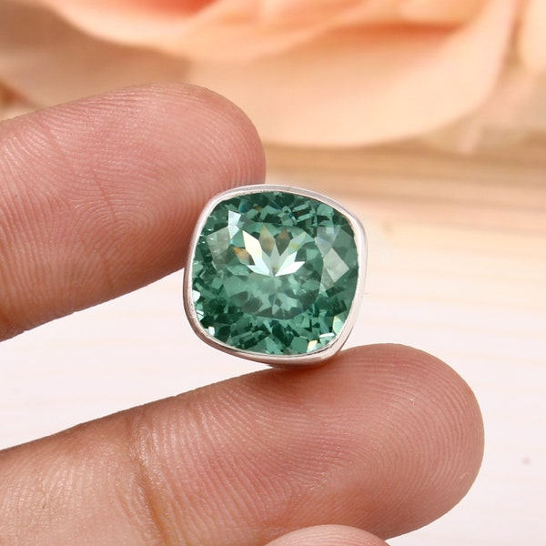 AAA 10x10 MM Ceylon Green Spinel Cushion Charm Pendant / Flawless Spinel Cushion Gemstone Cut Pendant For Her Valentine Gift Birthday Gift