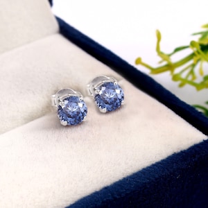 Natürliche Ceylon Blauer Saphir Rundschliff Edelstein Ohrstecker, 6 x 6 MM handgemachte Silber Ohrstecker, 925 Sterling Silber Ohrstecker, Geschenk für sie