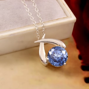 AAA 10 x 10 MM Makelloser Ceylon Blauer Saphir Runder Charm Anhänger, Saphir Rund Edelstein Schliff, Anhänger für ihren Geburtstag, Valentinstag Geschenk