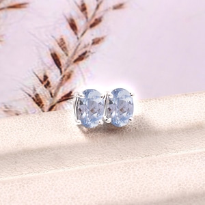 Boucles d'oreilles pendantes en aigue-marine du Brésil naturelle de taille ovale avec pierres précieuses, 7 x 5 mm fait main, clous pendants en argent sterling 925, cadeau pour elle