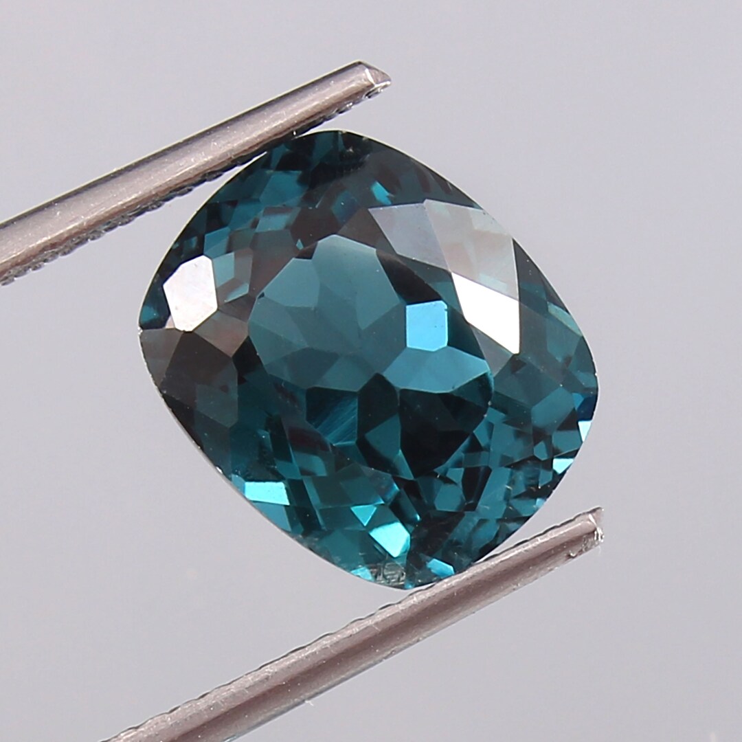 Tourmaline bleu-verte naturelle 8.60ct – Loupe Clean – Non chauffée – Origine Madagascar main image 0