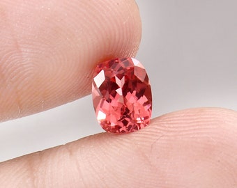 AAA Ceylon Peach Padparadscha Sapphire: Cushion Cut Gemstone, 8x6 mm