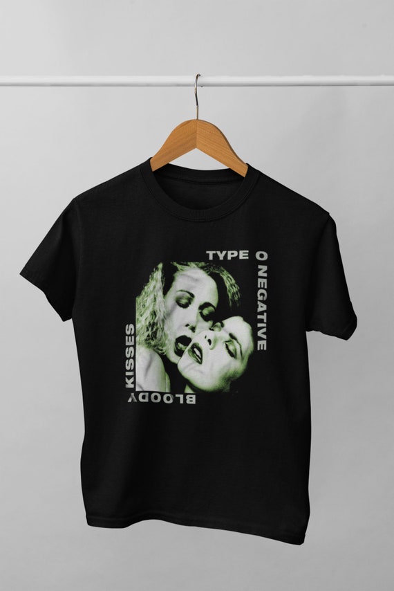 Type O Negative Bloody Kisses Band Shirt ,type O Negative, T-shirt ,type O  Negative Retro Type O Negative Clothing Type O Negative Tee 