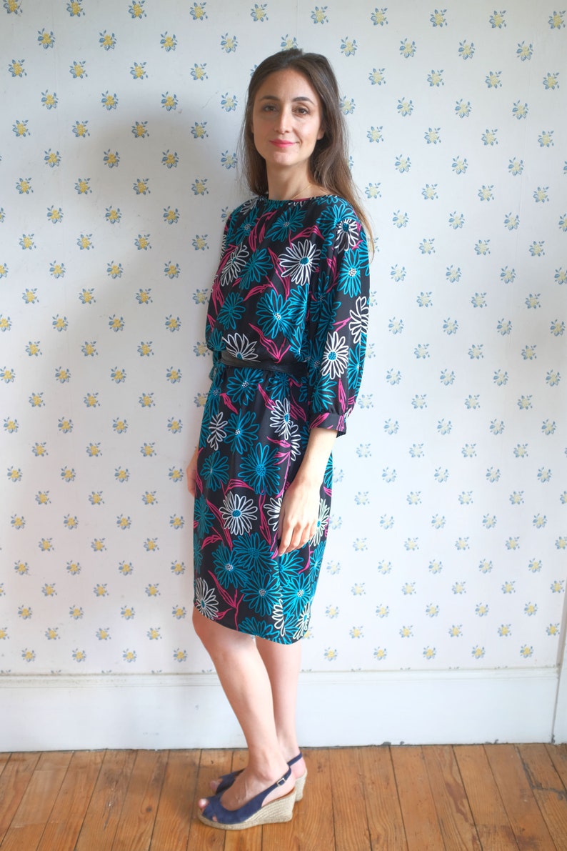 Robe de motif de fleur des ann?�es 90. Raglan manches Robe botanique . Robe longue tropicale 