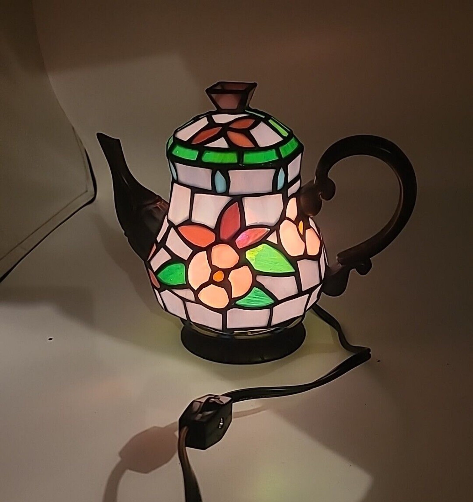 Tifany Style Cheyenne Stained Glass Lighted Teapot Table Lamp Etsy