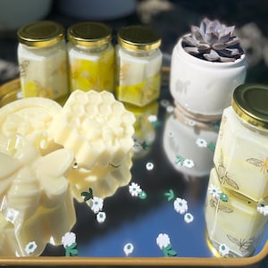 Honeysuckle Candle and Soap Set