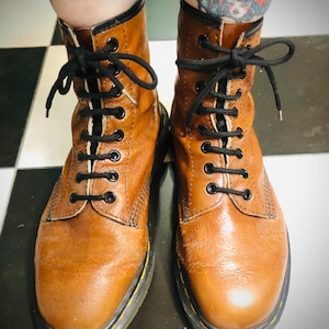Dr Martens 8175 Green 6 Hole Made in England Size 5 - Etsy Dr Martens 8175 Green 6 Hole Made in England Size 5 - Etsy