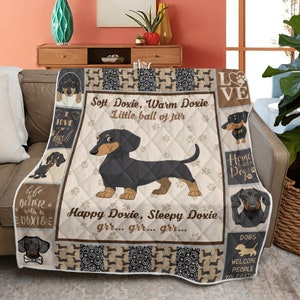 Doxie Delights Quilted Blanket NCU0DK409 main image 1