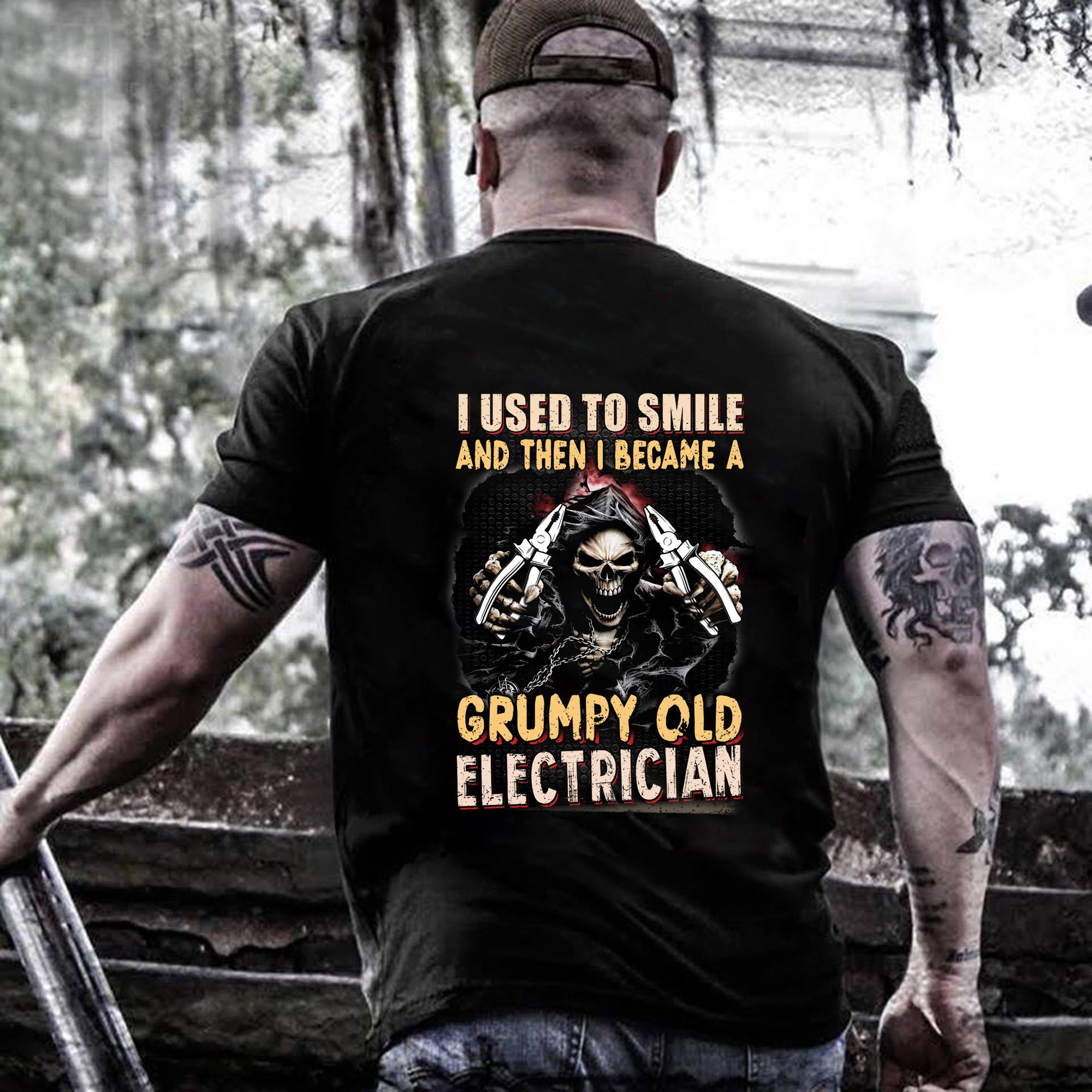 Grumpy Old Electrician T-Shirt Grumpy Old Electrician T-Shirt