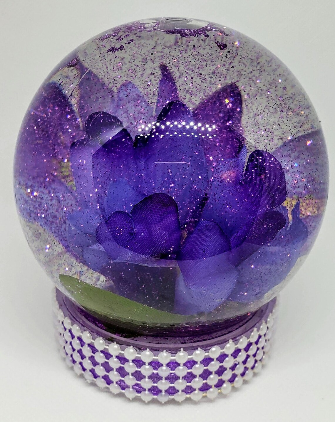 Glittering flower water globe Etsy