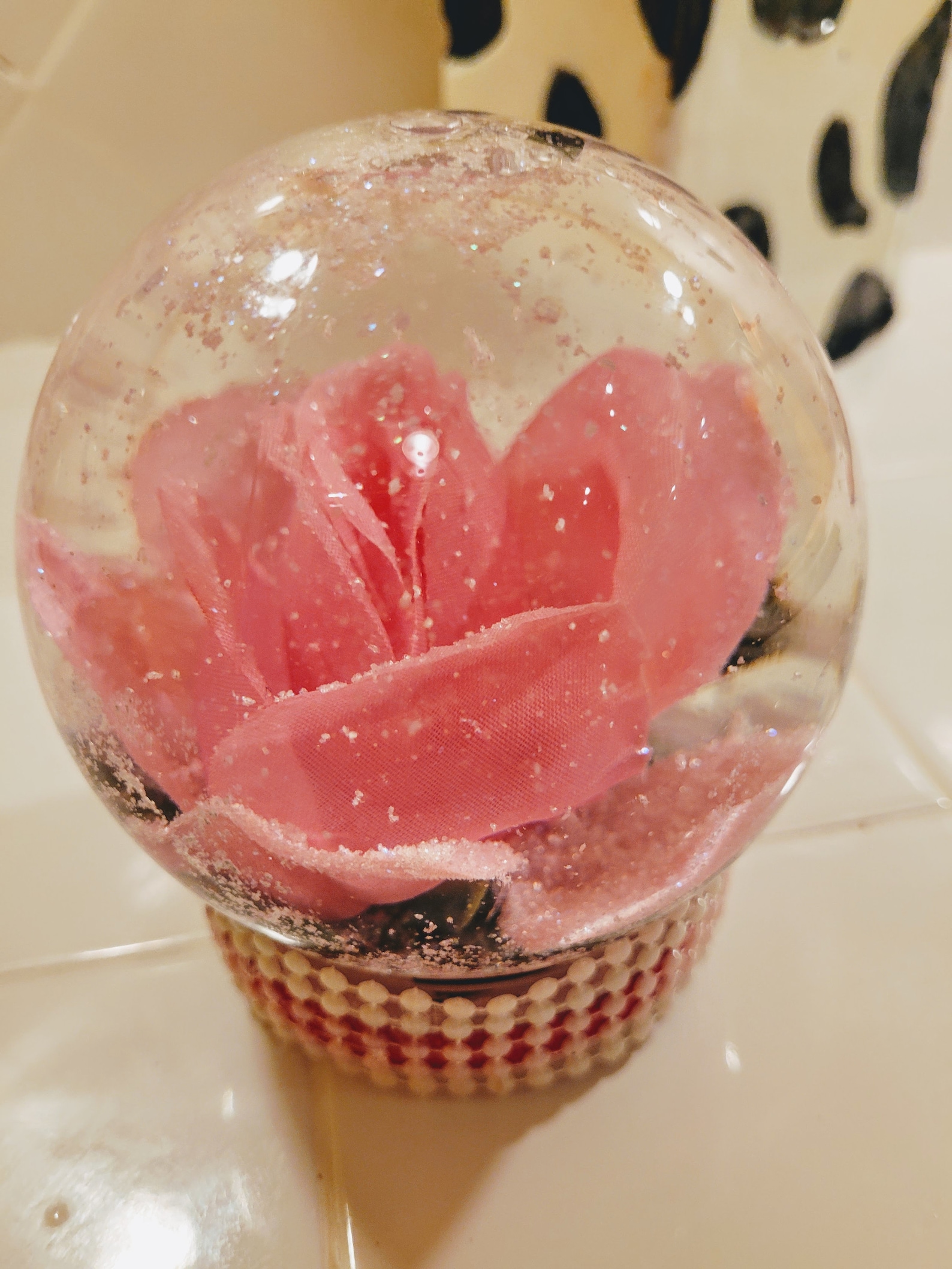 Glittering flower water globe Etsy