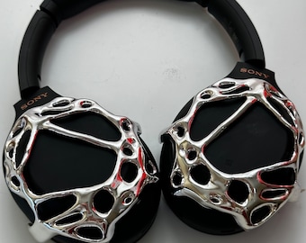3D Printed 'scorch' Headphone Case for Sony WH-1000XM4 Chrome