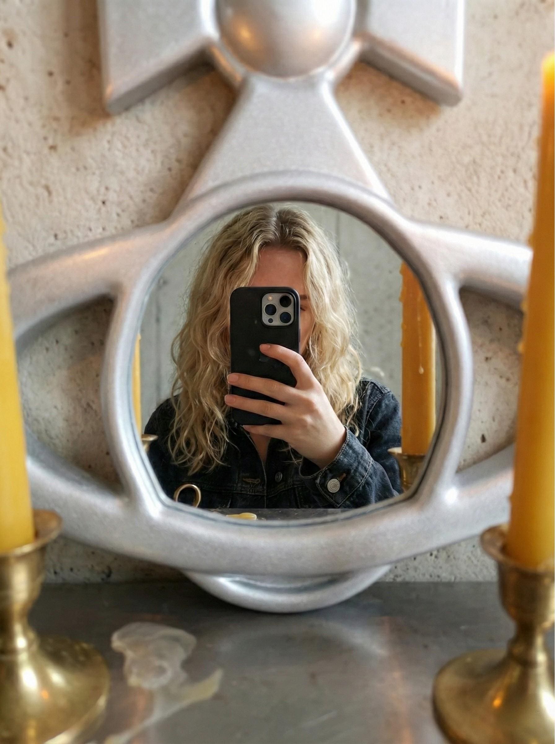 Vivienne Westwood Mirror: 3D Printed Wall Decor and Plexi Mirrors