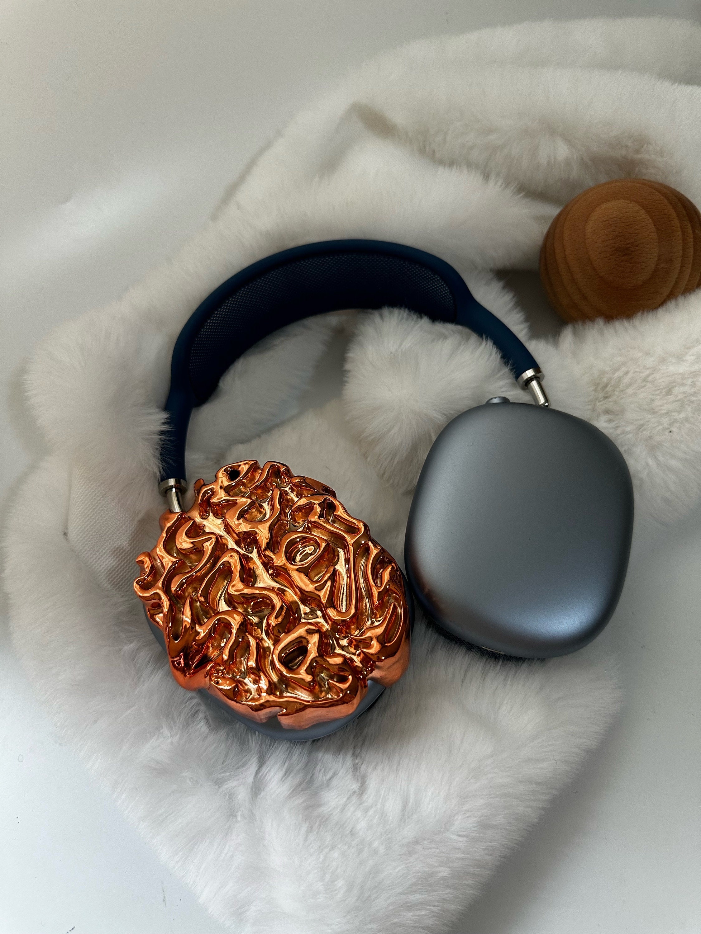 THE EON AirPodsMAX用カスタムジュエリー Tech Accessories | Sculptural 3D Tech Jewelry | XTENDED iDENTiTY