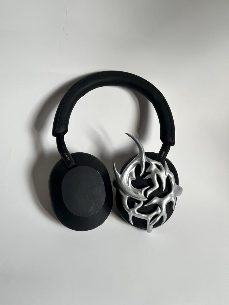 Thorn Cyberpunk Gift - Sony WH-1000XM5- XM6 Headphone Case : 3D Printed Attachment, Gamer Setup Silver (GLOSS)