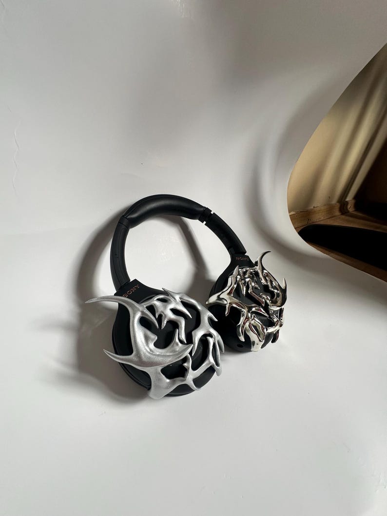 Etui na słuchawki Sony WH-1000XM4 — Gothic Thorn, drukowane w 3D, chromowane srebrne etui na słuchawki, akcesorium do zestawu słuchawkowego zdjęcie 8