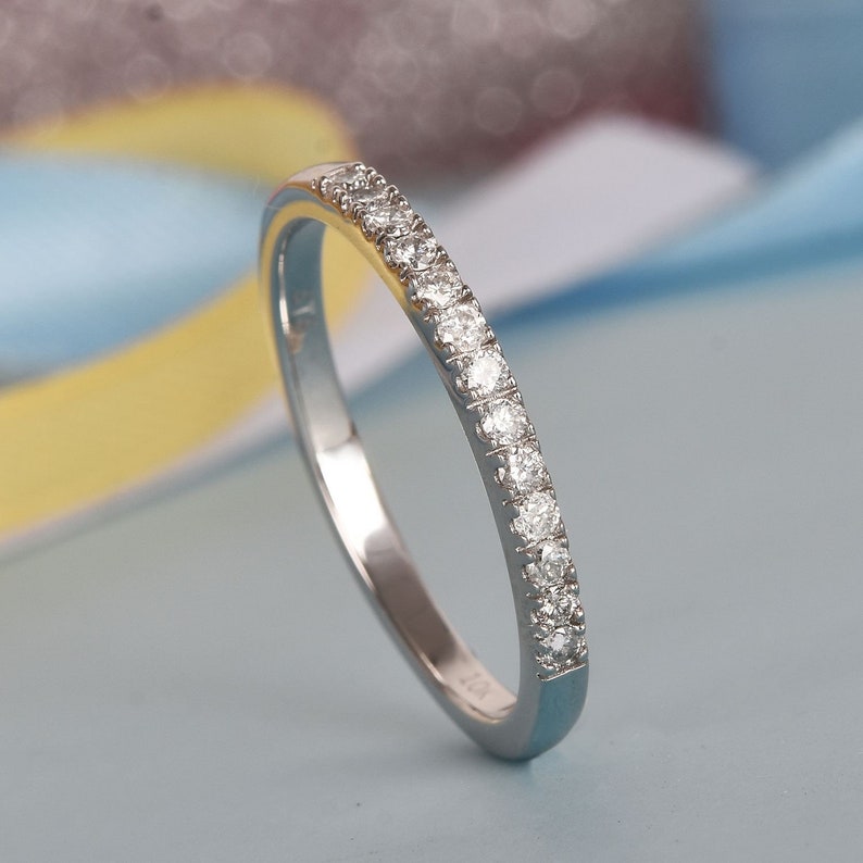CZ stone ring,sterling silver ring,beautiful CZ stone ring,round silver ring,ring for love