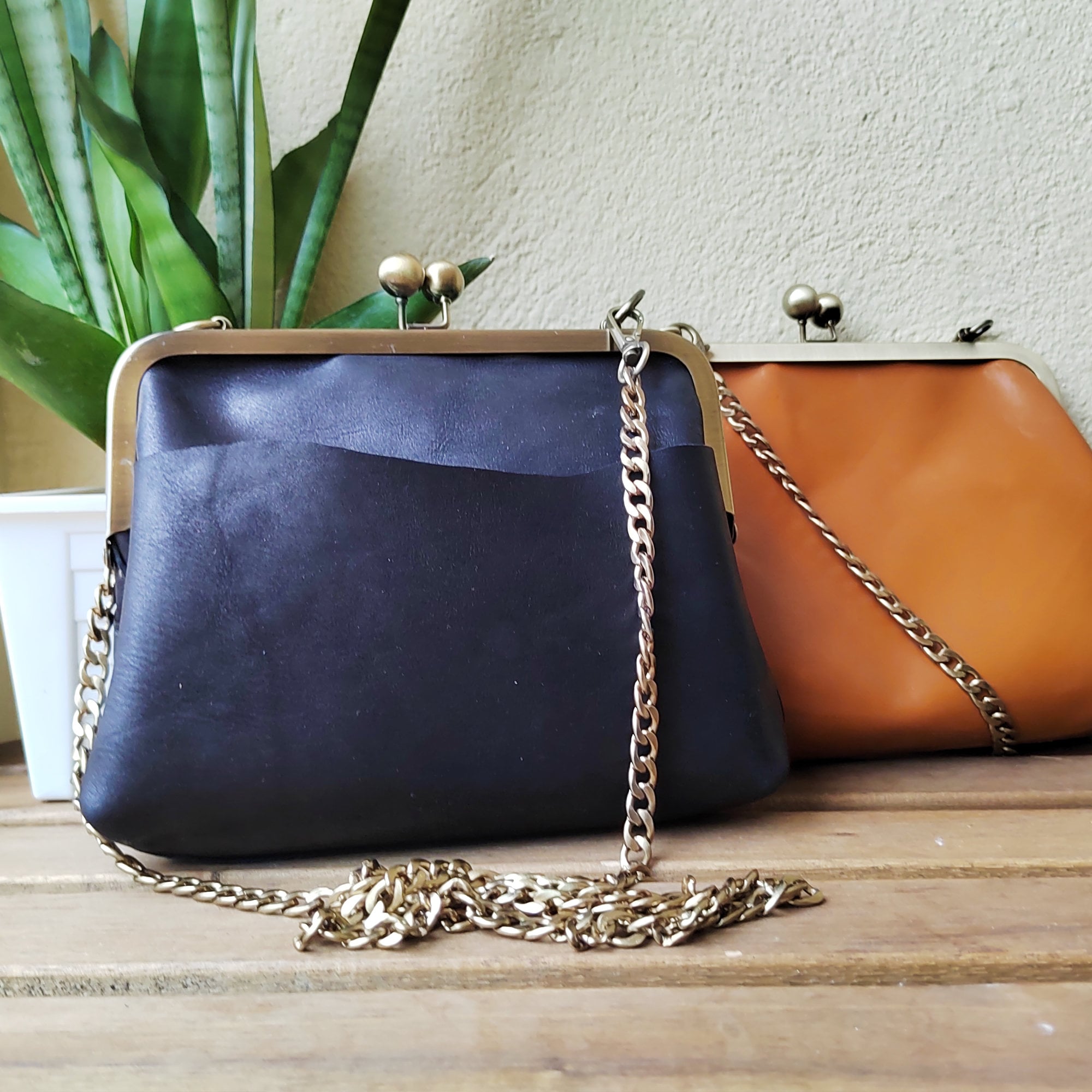 Leather Framed Bag with From Pocket, Leather Kiss Lock Crossbody Bag, Metal Chain Bag, Retro Leather Bag, Gift For mother