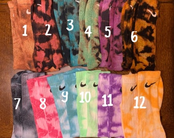 Bleichmittel und Krawatte Farbstoff Nike Socken