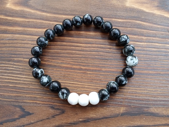 Black and White Marble with White Cat Eye Beaded Bracelet