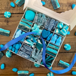 Blue sweet box, gifts for him, birthday, pick and mix, sweet box uk, blue sweets, Father’s Day, baby shower, it’s a boy, baby boy, sweets