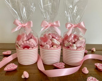 Pink sweet cups, candy cups, treat cups, baby shower sweets, sweets for girls