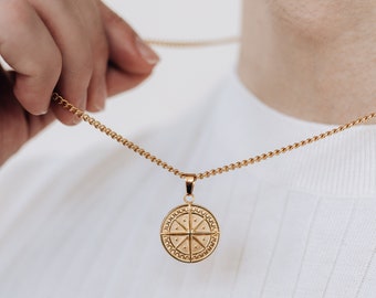 Men's gold compass pendant necklace / stainless steel men's jewelry / men's gold round pendant necklace / coin pendant gold / men's gift