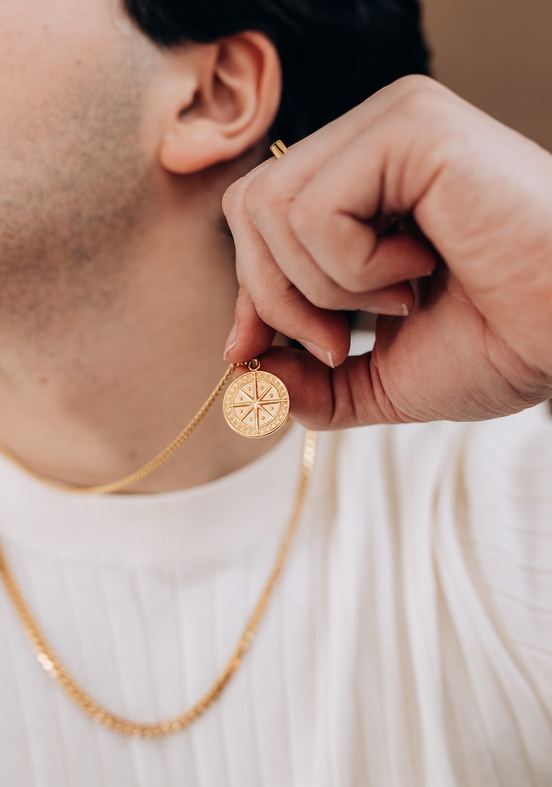 Men's gold compass pendant necklace / stainless steel men's jewelry / men's gold round pendant necklace / coin pendant gold / men's gift image 4