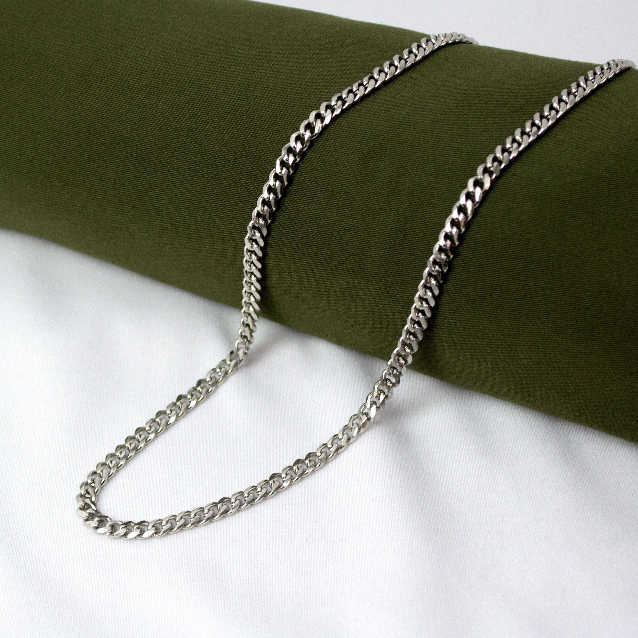 Men's Chain / Silver 6mm Curb Chain Necklace for Men or Woman / Stainless  Steel Waterproof Silver Necklace / Thick Chunky Curb Chain / Gift 