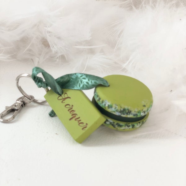 Porte clé, porte clef, porte clé bois, accessoire sac à main, bijou sac à main, macaron, porte clé macaron, petit cadeau invite