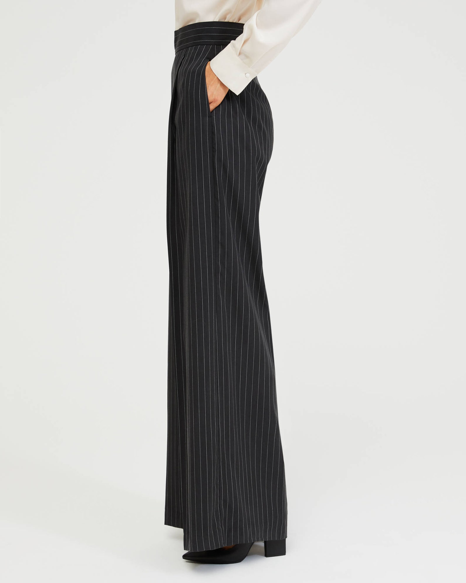 5xl palazzo pants