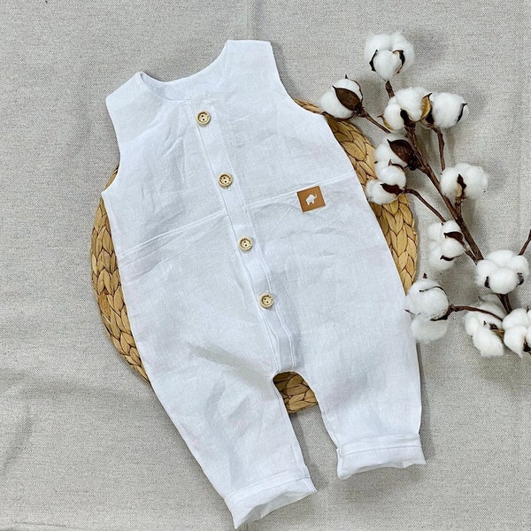 Salopette bébé 0-24 mois en lin/coton blanc boutons en bois