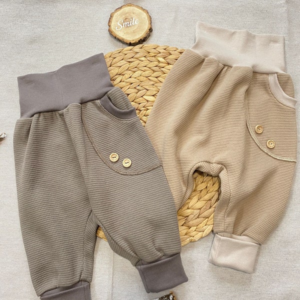 Pumphose Waffel 50-104 Baby Kinder - Jungen/Mädchen - Basic Hose - Mitwachshose - optional Knöpfe und Tasche beige taupe