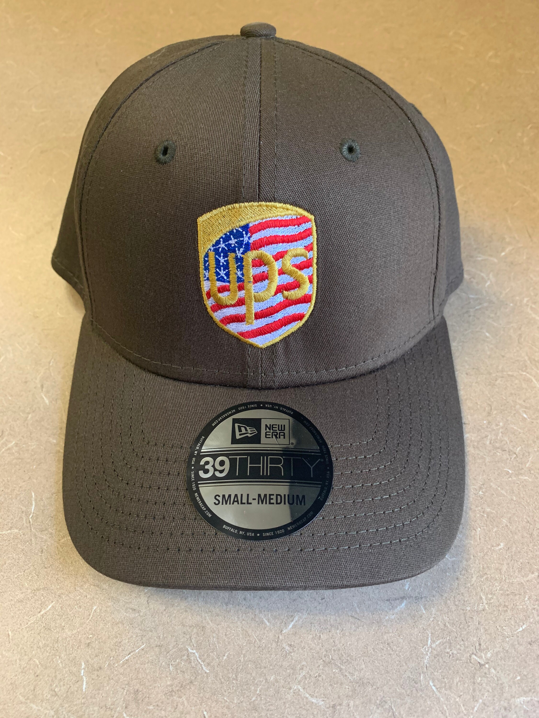 ups hat fitted