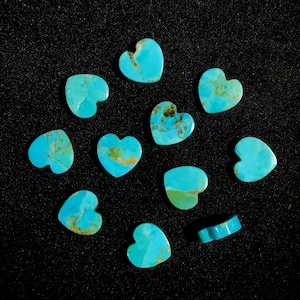 Herz-Form-blauer Mohave-Türkis Edelstein AAA + Cabochon für Schmuck beide Seite flach lose kalibriert Großhandel Lieferanten Alle Größe erhältlich
