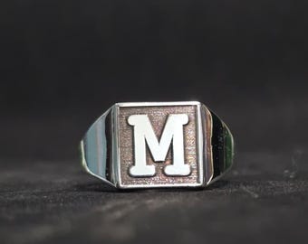 Anillo de sello personalizado con inicial M en plata de ley con monograma de letra cuadrada, regalo