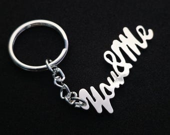 Llavero con diseño de letra, llavero grabado personalizado, regalo personalizado para él, mejor amigo, pareja, el mejor regalo de San Valentín.