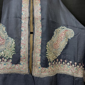 40x80&quot; Hand Tilla Work Pashmina Schal mit Sozni Umriss, handgemacht in Kaschmir, L42