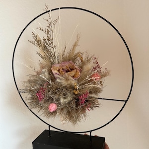 dried flower wreath standing