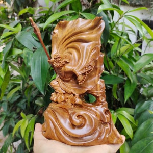 Bodhidharma Statue, Dharma Zen Master Statue Flying With Staff Made By Solid Green Cypress Wood, Buddhist Items Bringing Peace, Alter Statue