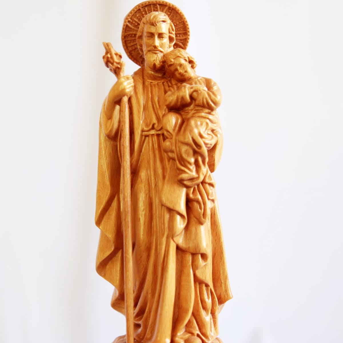 Saint Joseph Holding the Lord With Halo Wooden Statue, St Joseph Carrying Baby Jesus, Best Newborn Gift Father Day Gift Our Protector Statue - Etsy