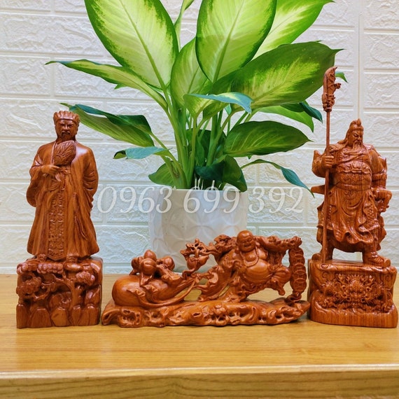 Wooden Guan Gong & Zhuge Liang Statue Set - Etsy