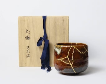 KINTSUGI – Amber-Glazed Matcha Bowl with Quiet Gold｜Food Safe
