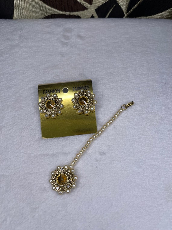 Gold Necklace with Earring and Tikka Set - image 5