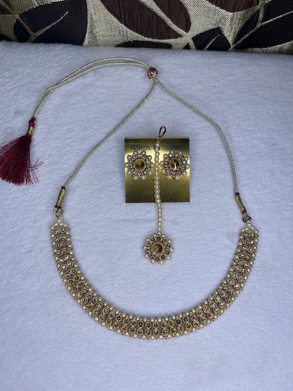 Gold Necklace with Earring and Tikka Set - image 3