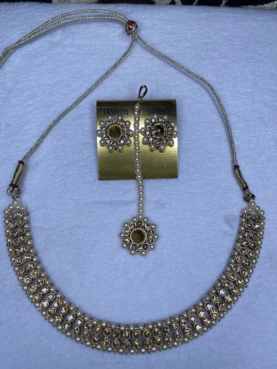 Gold Necklace with Earring and Tikka Set - image 2