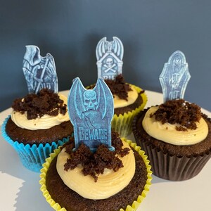 Handmade precut Halloween headstones / tombstones wafer topper cupcake decorations