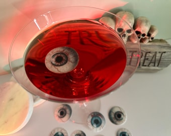 Edible Eyeball Drink Toppers, Precut Halloween Wafer Toppers for Cocktails and Punch, Creepy Eyeball Party Drink Decorations 3cm or 4cm