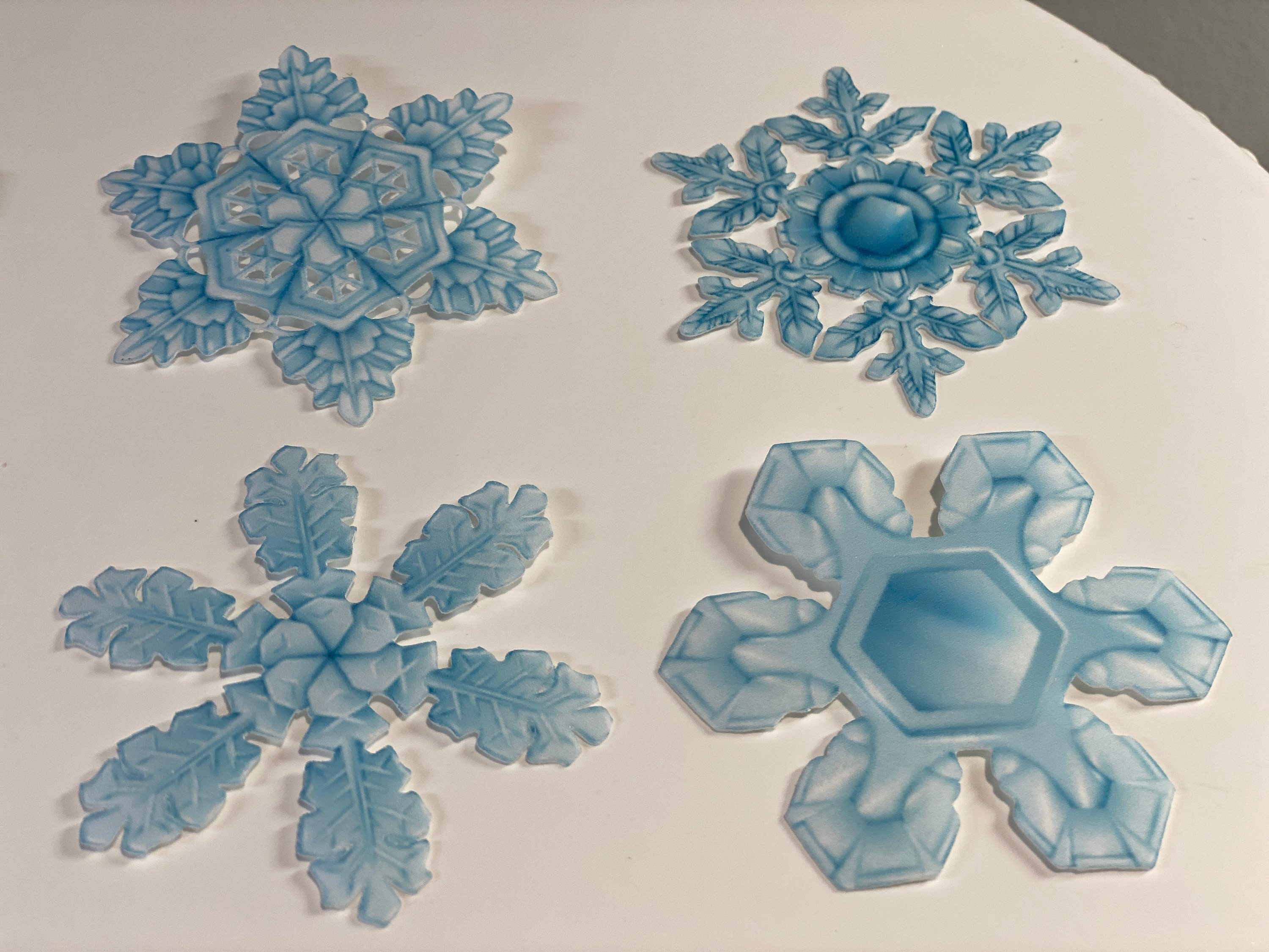 Edible Snowflake Cake Toppers: Pre-cut Winter Wafer Decorations - Etsy