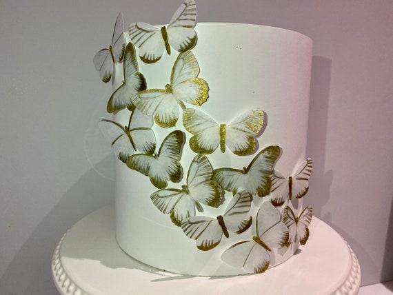Farfalle di wafer bianche pretagliate con accento dorato Farfalle 12/18/24  Decorazioni per torte/cupcake commestibili fatte a mano -  Italia